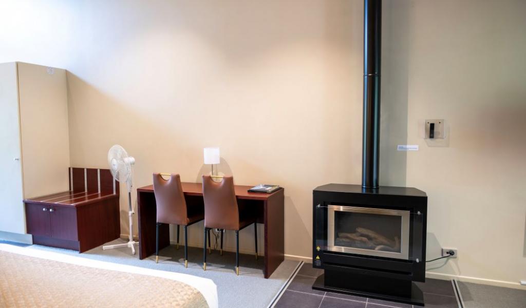 Executive ft fireplace resized 1055