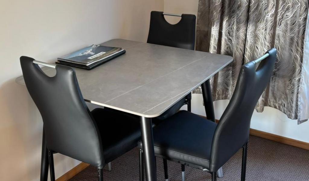 PG studio twin table