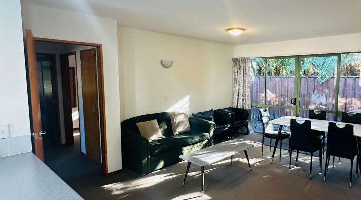 2 bed lounge